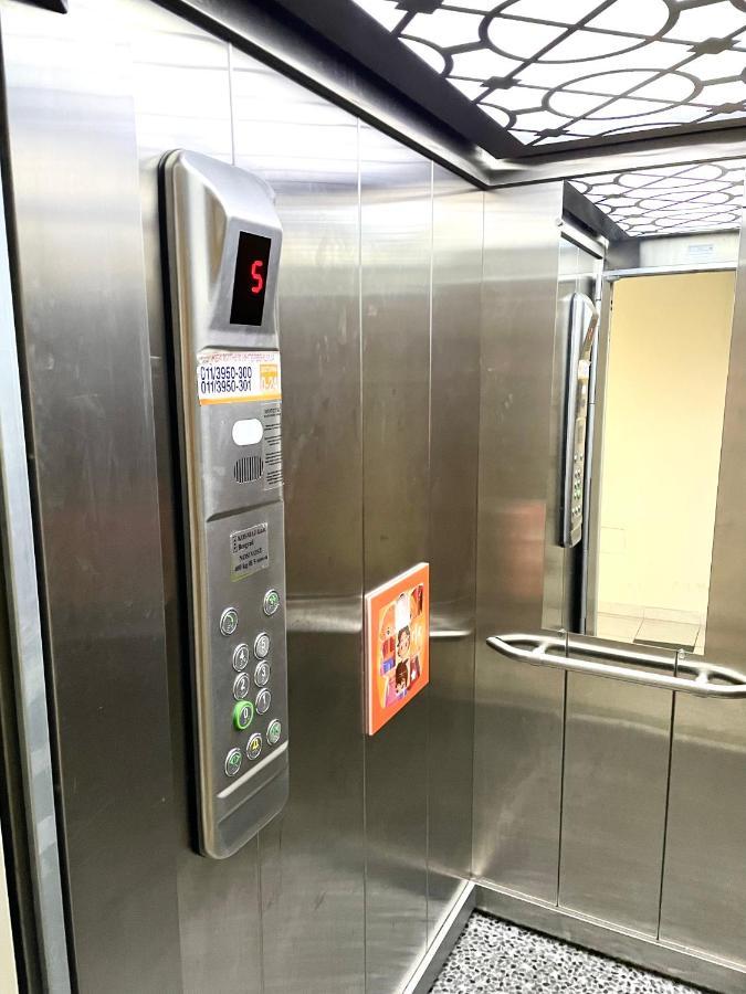 Triangle City Apartment 1 贝尔格莱德 外观 照片